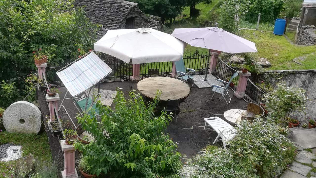 Shanty Calasca-Castiglione Exteriér fotografie