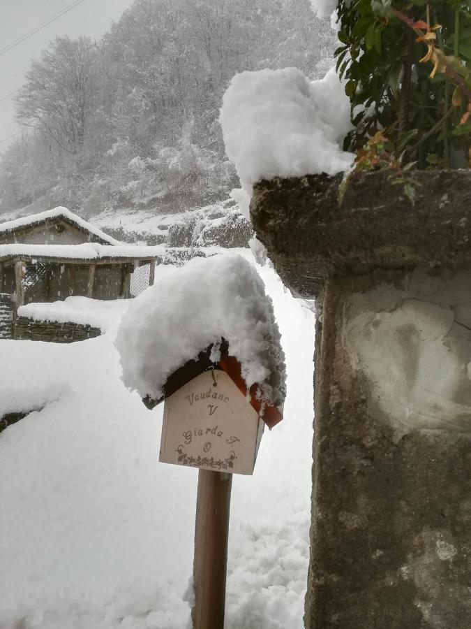Shanty Calasca-Castiglione Exteriér fotografie